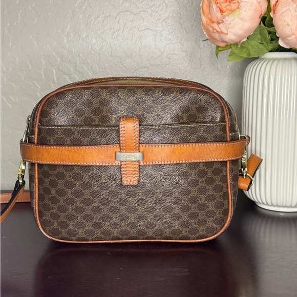 CELINE Vintage Crossbody 🎉(unbranded strap) - Picture 2 of 13